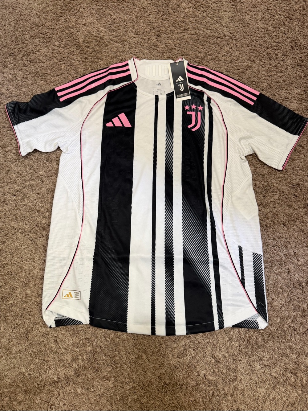 adidas Juventus Authentic Home Jersey White/Black/Pink Men’s Size: Large  JJ4314